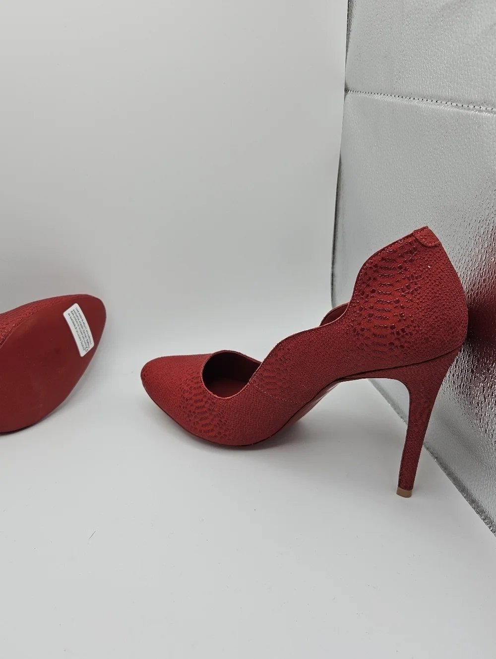 Carmen Steffens red textured stiletto heels with snake print BR 39 EU 41